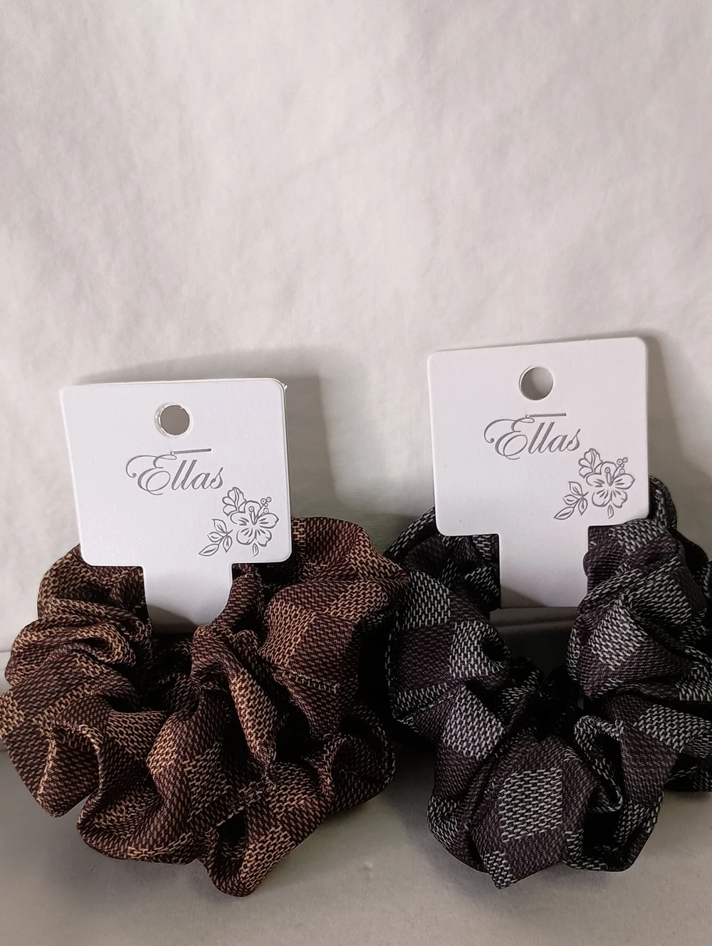 Women's Fashion Houndstooth Scrunchie Set of 4PC Hair Accessories  Checkered
